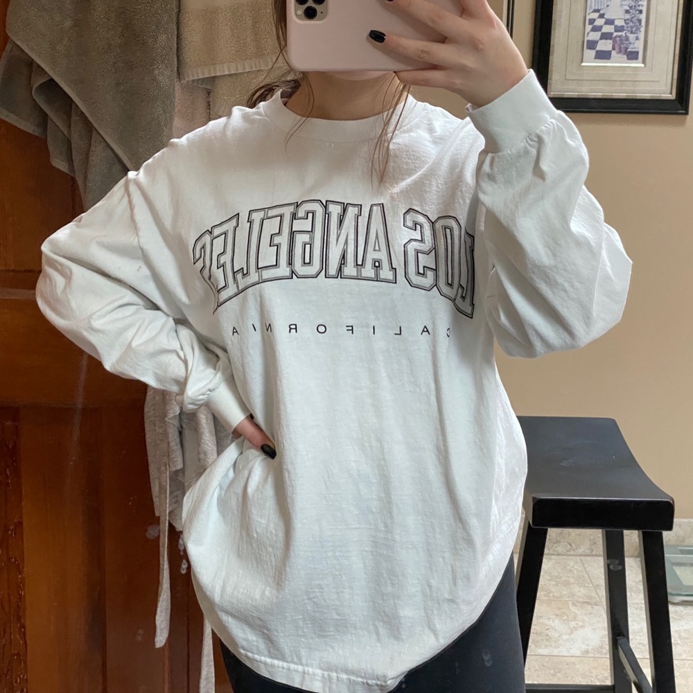 -la oversized brandy melville t-shirt
